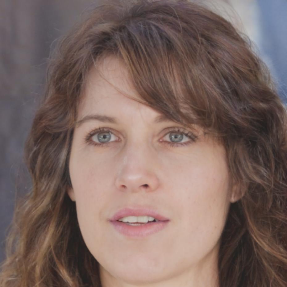 Portrait of Elena Vasquez, Frontend Integration Specialist and Mentor